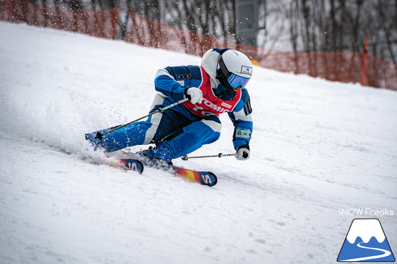 なんと約10年ぶりの「技術選」撮影?! PREMIER SKI ACADEMY presents 『2026プレミアカップ・スキー技術選』レポート！｜朝里川温泉スキー場
